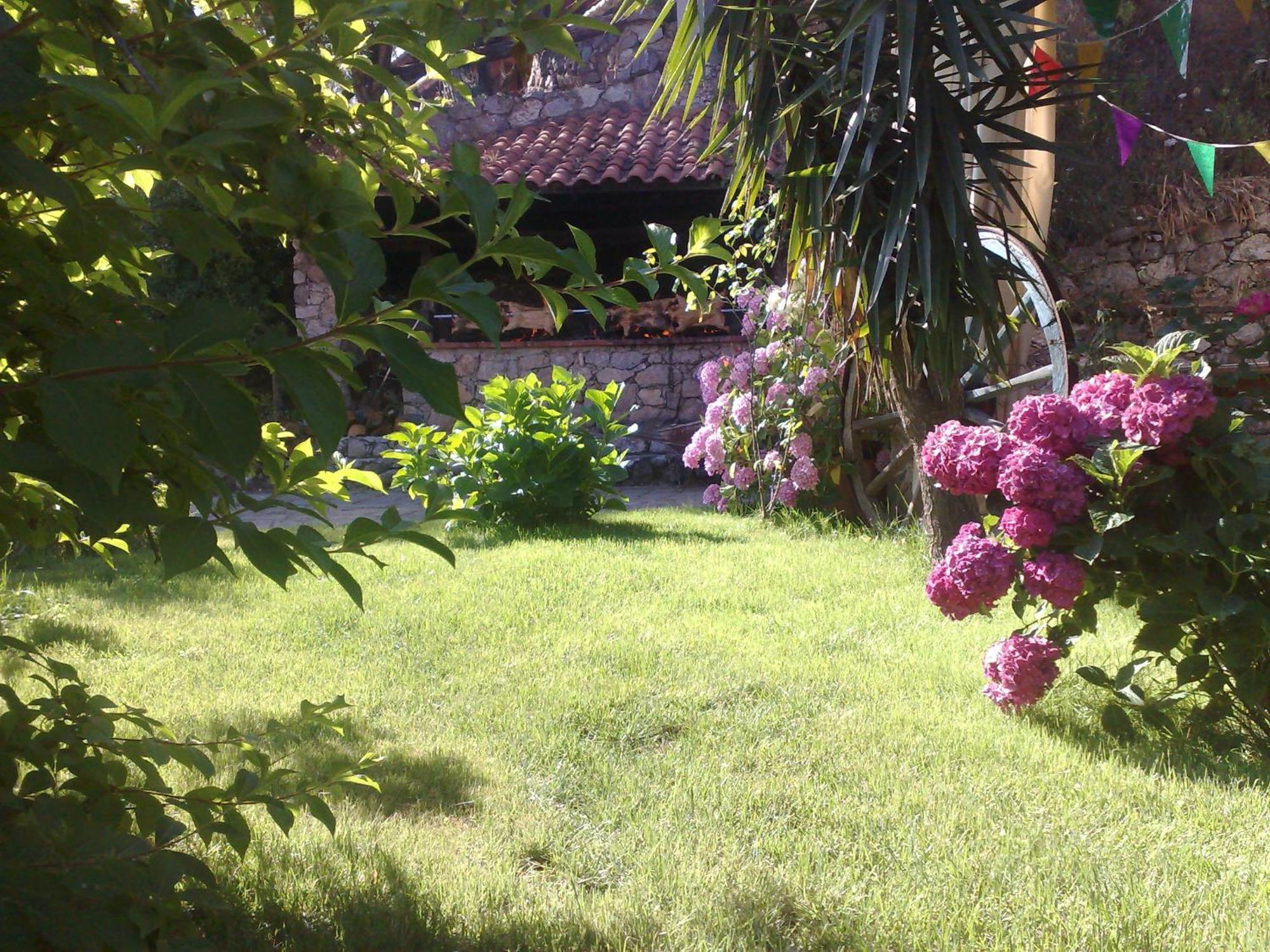 Hostal La Quercia Arbus Exterior foto